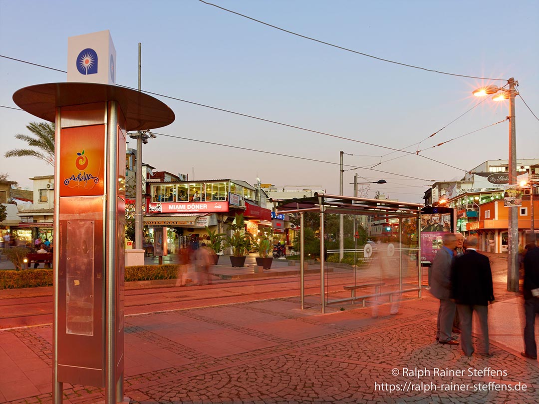 Antalya V / Antalya-Miami Döner I © Ralph Rainer Steffens