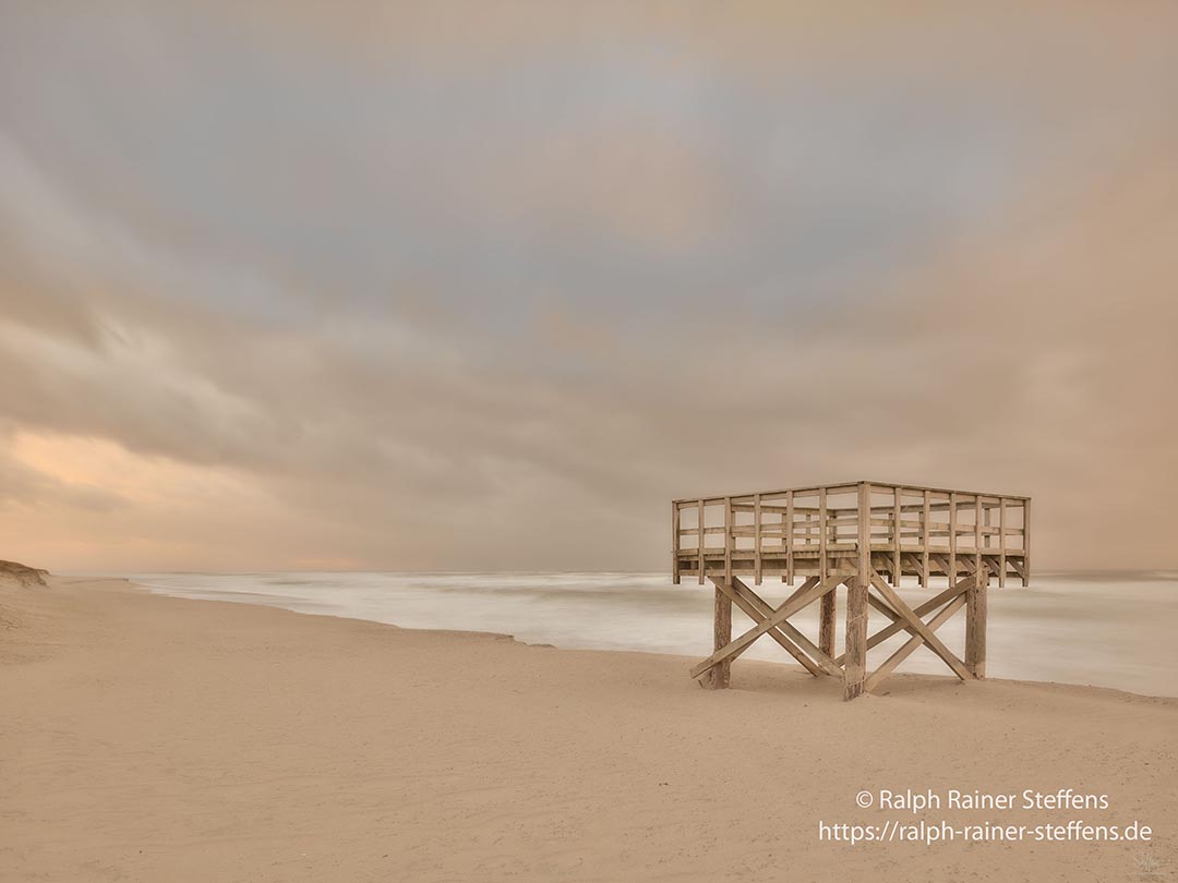 Strand in stürmischem Wetter © Ralph Rainer Steffens